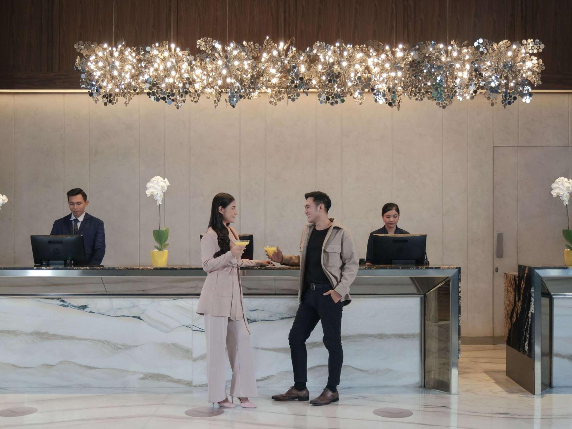 泗水市美爵酒店 外观 照片